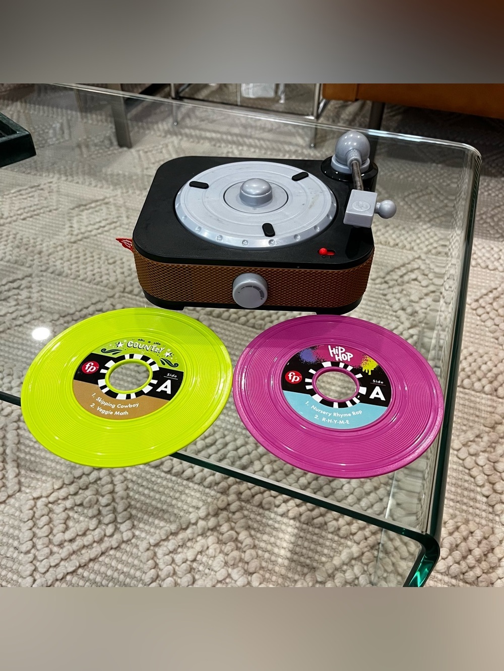 Fisher price rockin record player toy records working! Works! Music
